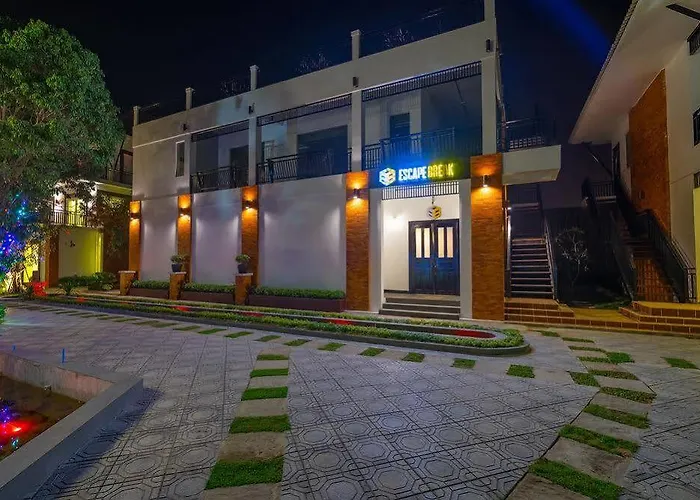 Отель Les Bambous Village 5*